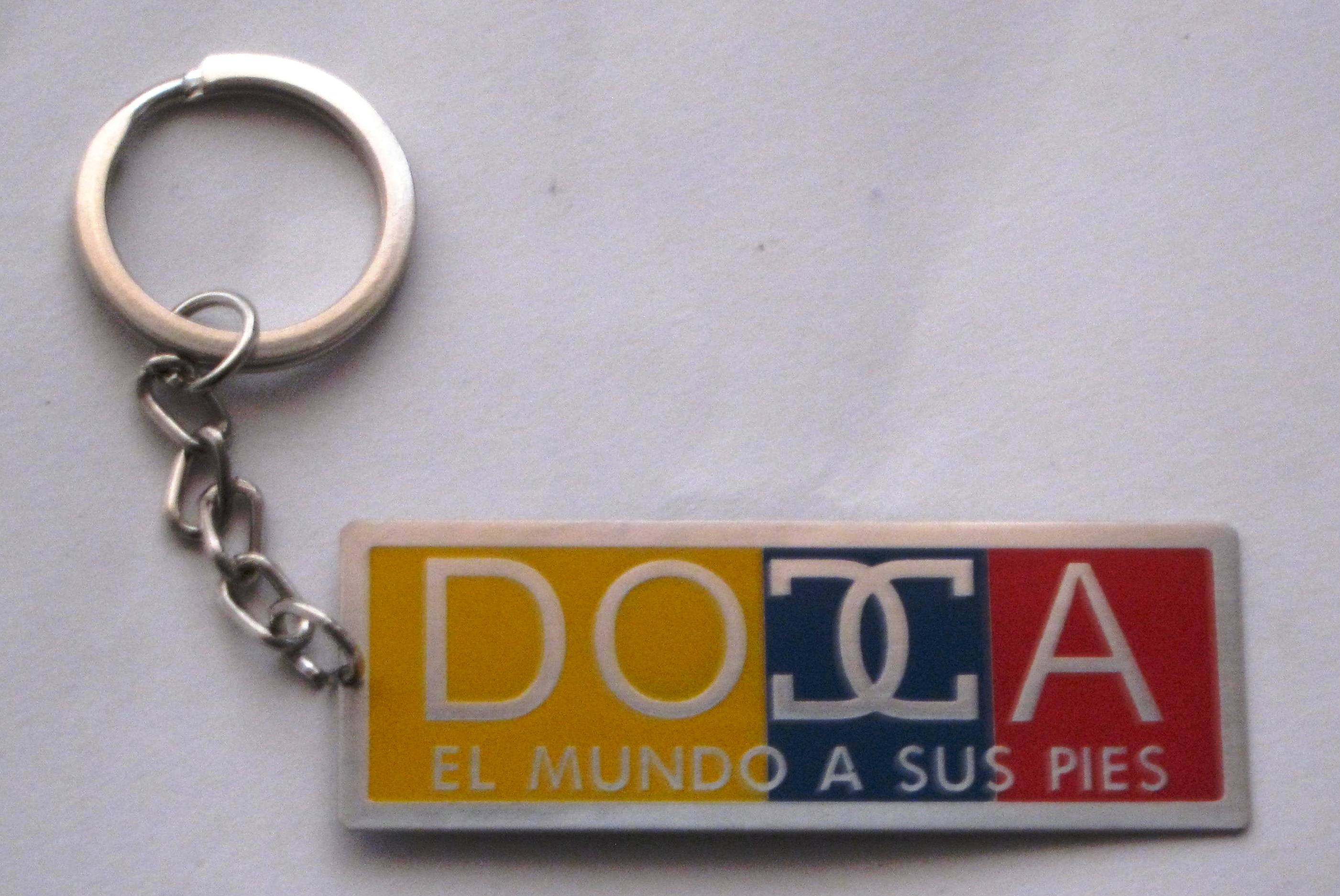 LLAVERO FOTOGRABADO, LLAVERO PUBLICITARIO, AMA JOYERIA CORPORATIVA